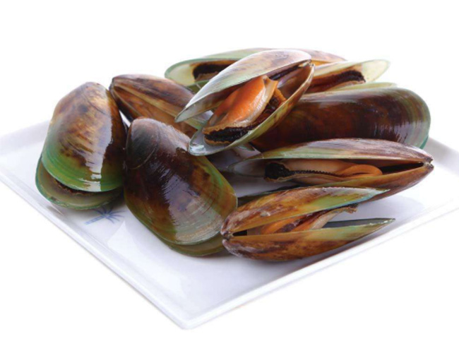 New Zealand full-shell mussels